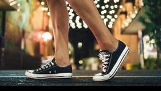 足裏に意識を向けて！何気なく「歩く」を変えてみる