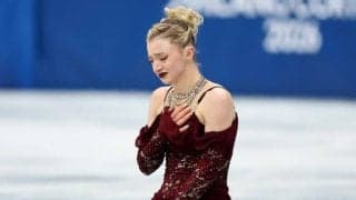 「私はただ彼女に幸せになってほしい」-まさかの失速に寄り添う人々　SPで13位発進のフィギュア米国代表を同僚が気遣う「本当に努力家で多くのことを乗り越えてきた」【冬季五輪】