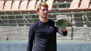 日本球界へ「戻りたいと思っていない」　ロッテ戦力外→異国挑戦…34歳右腕の覚悟