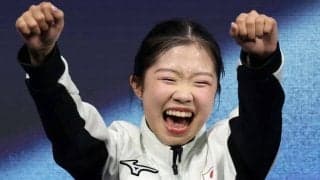 「強心臓」「アイドル力が高すぎる」17歳中井亜美が涙の銅メダル！　頬を指差し首傾げるポーズが「可愛すぎた」【冬季五輪】