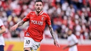 ｢ついにキター！｣再来日の“元浦和の魔法使い”が栃木シティにスマイル合流！｢相変わらずとんでとねぇイケメンや｣｢幸せそうな顔してる｣