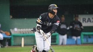 チームは10点差大敗も…ソフトバンク育成出身外野手が侍ジャパン戦でタイムリー放ちアピール