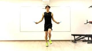 たった3分で汗だく…！縄跳び30秒×5本が脂肪に効きすぎる