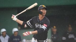ソフトバンク・秋広優人が侍ジャパン戦で特大ファウル！あわや本塁打の大飛球に観客どよめき、守備では軽快な動きも
