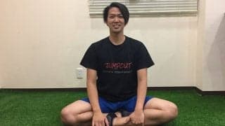 姿勢改善で細見え!? スポーツトレーナーが実践「肋骨ストレッチ」