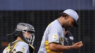 【阪神】ドリスが通常通りキャッチボール　23日のオープン戦で右手小指に打球が直撃