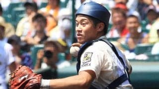 「投手のよさを引き出す捕手」はいかにして生まれたか　履正社の坂本誠志郎が侍ジャパンの守りの要になるまで