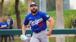 現れた謎の“NPBファン”「アツい！」　日本人が発見、MLB公式が捉えた場違いな光景