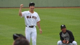 【巨人】アイマスクつけ反転して駆け出し…外野陣が珍トレ「何歩でここという感覚を」立岡コーチ