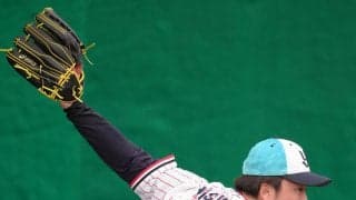 【ヤクルト】珍光景…ブルペンで吉村貢司郎が投げ込む中、日本ハム投手も投球　新庄監督の視線も