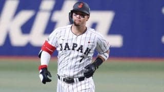 佐藤輝明が新バンテリンD“1号”　侍強化試合で131m特大弾…先制アーチに球場騒然