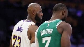 「なぜMVP議論にもっと彼の名前が挙がらないのか」レブロンがブラウンの活躍を絶賛