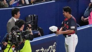 【WBC】菅野智之が高橋由伸氏と談笑　巨人の監督とエースでチームけん引