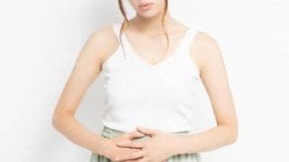 生理前・生理中の痒みと更年期との関係性〜原因と対処法を部位別にご紹介〜