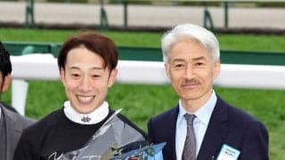 藤岡佑介騎手の引退式に駆けつけた王者がエール　ボートレーサーの松井繁選手「Ｇ１馬をたくさん出してほしい」