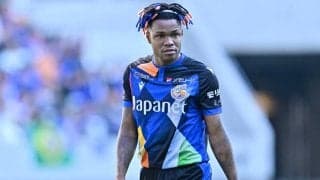 ｢ピエールのスライダーシュートやん！｣長崎10番マテウス・ジェズスの左足一閃“無回転ミドル弾”が凄すぎる！｢見れば見るほど、理不尽やな｣｢スーパーすぎるやろ｣