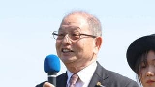 「日本は世界一の『キングオブスポーツ』の競馬会」南田調教師が惜別のメッセージ　中山で引退調教師へ花束贈呈セレモニー　
