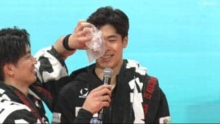 バレー日本代表 強烈スパイクが直撃