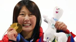 【スノボ】五輪で金銅の村瀬心椛ライダージャケットに「カッコいい」念願のすし店へも