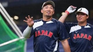 鈴木誠也、大谷呼ぶには「お金が必要」　記者に爆笑要求…新パフォにダメ出し「不評」