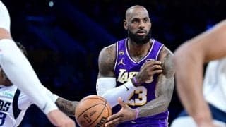 レイカーズ在籍8年目のレブロン・ジェームズがシーズン通算アシスト数で球団史上5位に