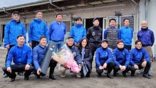 定年引退の国枝調教師はラストデーにディープインパクト産駒に騎乗　ミーティングでは厩舎スタッフを優しくねぎらう