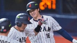 侍敗戦直後…大谷翔平が“ポンポン”「さすがすぎるな」　咄嗟の行動が「本当にすごい」