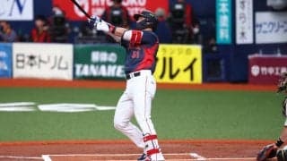 侍J・鈴木誠也、131m特大弾　京セラD大熱狂＆大谷もニヤリ…お茶パフォも“微妙に変化”