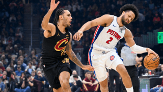 キャブスがカンファレンス首位のピストンズに勝利…エースのミッチェル不在も一進一退の試合を制する