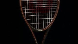 名器を「嗜む」という選択。最新よりも物語を持つ一本を──クラシックな道具が教えてくれるテニスの楽しみ方