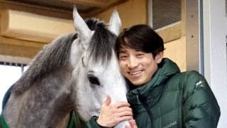 厩舎カラーは竹取物語にちなんだグリーン　新規開業の手塚貴徳調教師の目標は「父親を超えること」「１６は勝ちたい」　