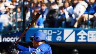 【中日】場内一時騒然…藤浪晋太郎の抜け球が鵜飼航丞直撃　死球もプレー続行しホームに生還