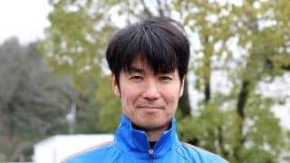 「菊川厩舎、湘南の海、Ｓｎｏｗ　Ｍａｎの向井康二くんから」新規開業の秋本調教師の厩舎カラーは青とオレンジ