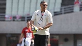 「自分たちは何者なのか」。指揮官が重ねるチームと街の姿。問い続ける限り、歩みは止まらない