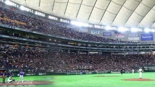 米記者が理解できぬ日本の“当たり前”「初めてのこと」　突然の警告に騒然…海外ファンも驚き