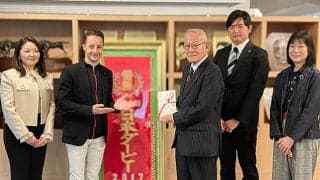 ルメール騎手プロデュースの「CL by C.ルメール」 全日本学生馬術連盟に寄付金を贈呈