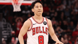 河村勇輝がNBAで1Qから出場…前半戦4分20秒のプレータイムで2アシスト1リバウンド