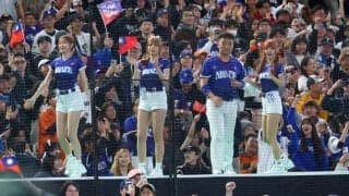 「え、いるんだ」WBCスタンドに現れた人気美女　脚だし＆腰フリフリ「マジで一番可愛い」