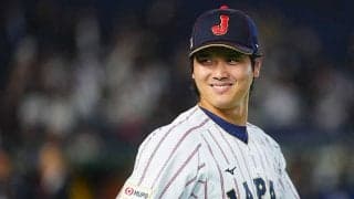 大谷翔平、東京D登場に大歓声　なぜか「66」番のウェア着用…ファン困惑「本塁打66本？」