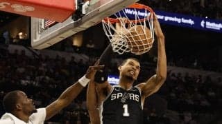 スパーズがイースト首位ピストンズに圧勝…ウェンバンヤマが史上初のスタッツラインを記録