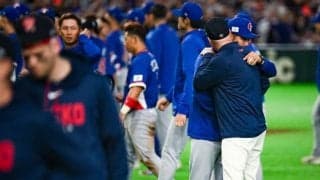 チェコ＆台湾、試合後に両者称え合う　監督同士が熱いハグ…敗退決定も紳士的振る舞い