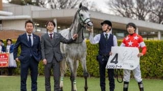 手塚貴徳調教師がJRA初出走で初勝利　