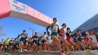 名古屋ウィメンズが波乱展開　２年ぶりマラソンの鈴木亜由子が１０キロ手前で先頭集団から脱落　東京世界選手権代表の安藤友香も　７ｍ超え強烈向かい風で消耗戦に
