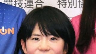 【名古屋ウィメンズ】鈴木亜由子、９km過ぎで失速…苦悶の表情で後退　地元名古屋大卒の34歳