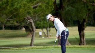 【速報】昨季女王・佐久間朱莉が後続と4打差首位でサンデーバックナインへ