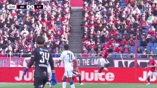 「見逃しやば」「普通にPK」浦和MFの“ハンド疑惑”にネット物議「なんで流されてんの？」元日本代表は“風の影響”を示唆