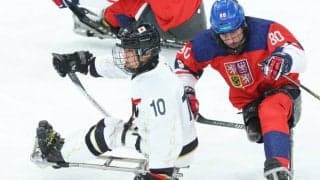 誰よりも速く、美しく、たくましく走る。パラアイスホッケーの“20歳トリオ”が切り拓く新しい扉