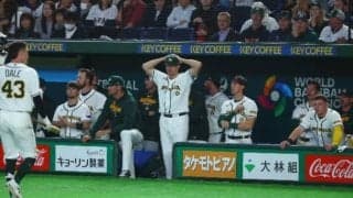 豪州ベンチは涙止まらず　韓国に敗れ1次R敗退決定で…全米ドラ1バザーナもベンチで呆然