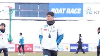 【札幌】２カ月間のキャンプ終え札幌で今季初練習　積雪グラウンドに川井健太監督「非常に新鮮」