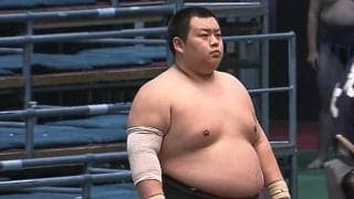 “81年ぶり”の逸材、身長189.7センチの怪物を“たった一撃”で撃破！ 衝撃の白星デビュー